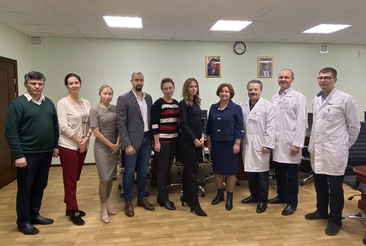 Рабочий визит. Сегодня в Сургутской окружной клинической больнице работают коллеги из ФГБУ «НМИЦ онкологии им. Н.Н. Блохина